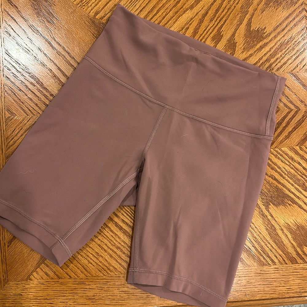 Lululemon Wunder Train Shorts